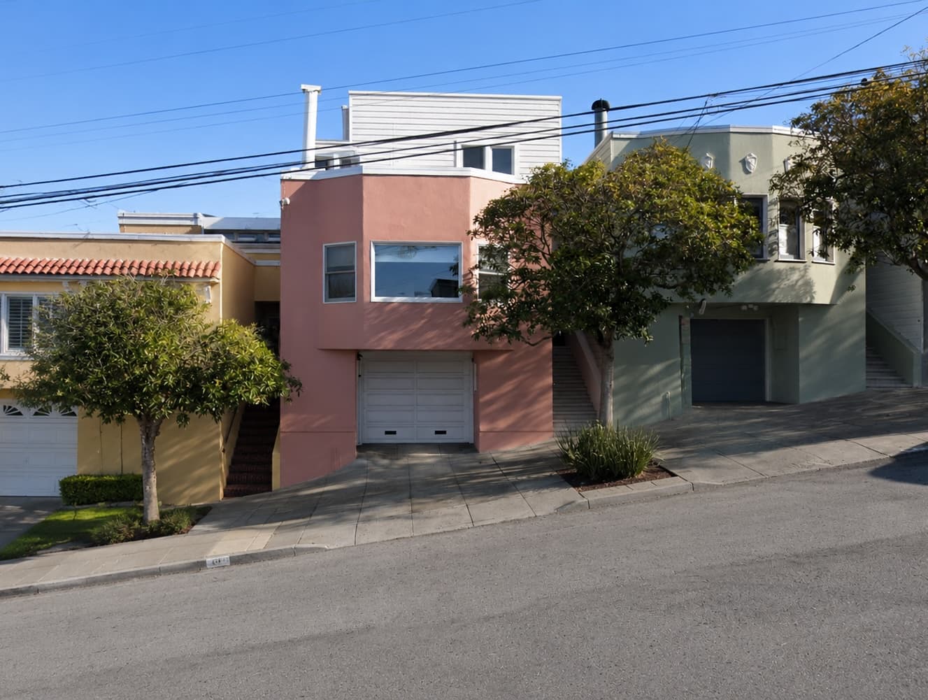 Solar and battery installation on a 1925 Marina-style home in Potrero Hill